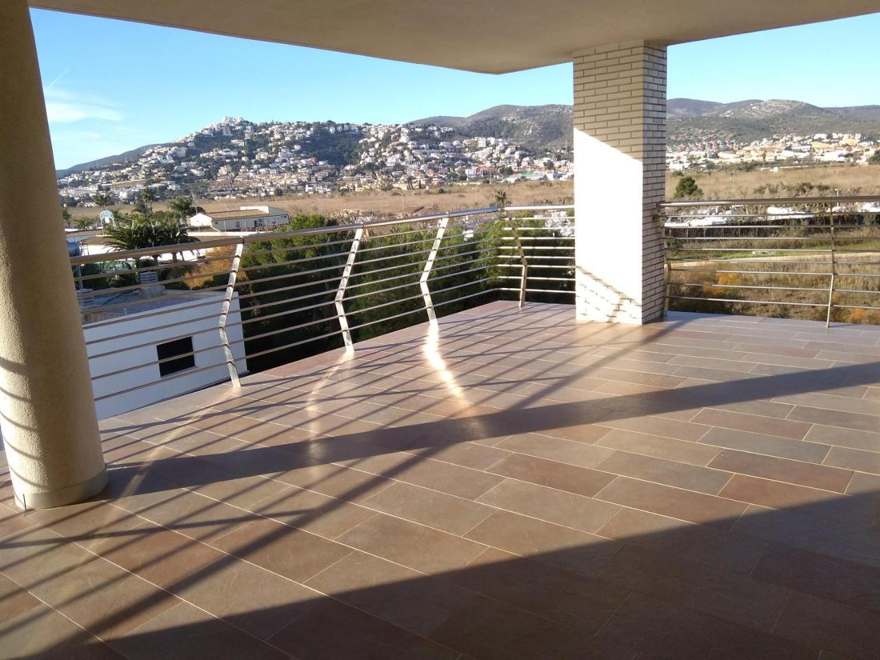 Apartamentos Deluxe Playa Norte Peñíscola Exteriör bild
