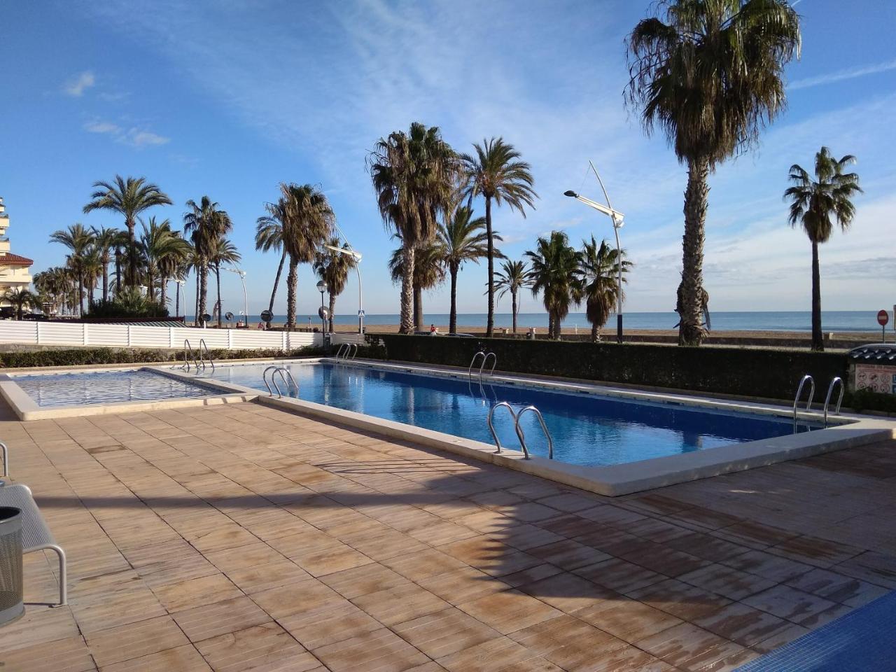 Apartamentos Deluxe Playa Norte Peñíscola Exteriör bild